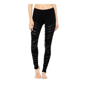 Alo Yoga Airbrushed Leggings in Lineal Black XS